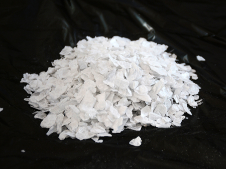 片狀 高(gāo)純無水(shuǐ)氯化(huà)鎂 99%